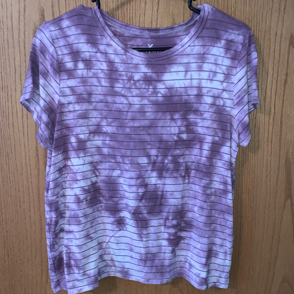 American Eagle pink tshirt